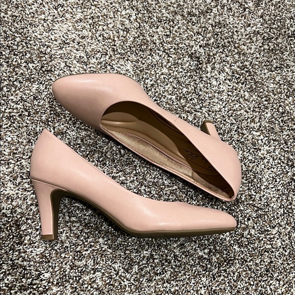Abella Blush Pink Heels - Picture 3 of 4